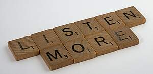 Lettering Listen more